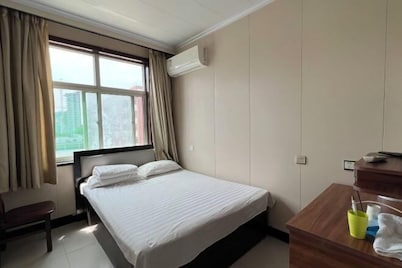 Shenghui Express Hotel