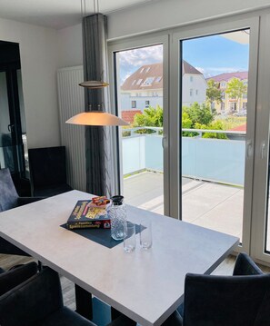 Dining - Apartment 'Mühlentrift 32, 6' with Balcony and Wi-Fi (Cuxhaven)