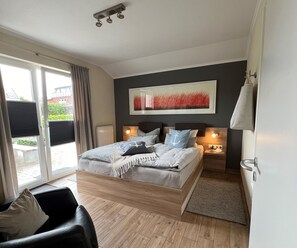 2 bedrooms, free WiFi - Holiday Home 'Kleine Ruge' with Private Terrace, Private Garden and Wi-Fi (Cuxhaven)