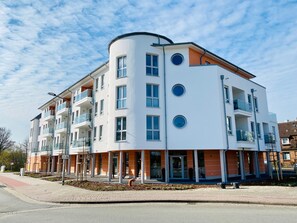 Exterior - Apartment 'Duhner Allee 10, Litfaß 17' with Balcony and Wi-Fi (Cuxhaven)