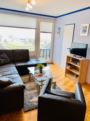 Ping pong, stereo - Apartment '109' with Balcony and Wi-Fi (Cuxhaven)
