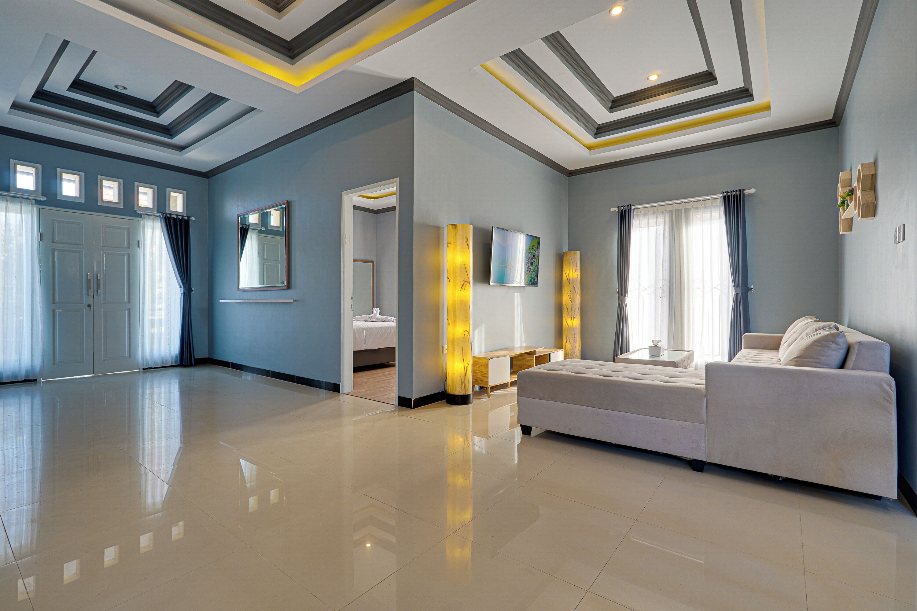 别墅, 露台, 泳池景观 | 起居区 | 43-英寸智能电视（配备数码频道）、Netflix、流媒体服务