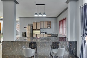 Villa, Patio, Pool View | Private kitchen | Dining tables - Villa Master Residance - Denpasar (Denpasar)