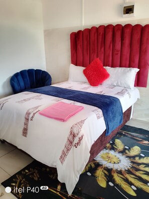 2 dormitorios, tabla de planchar con plancha, wifi y ropa de cama