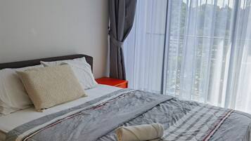 1 chambre, fer et planche à repasser, Wi-Fi, draps fournis