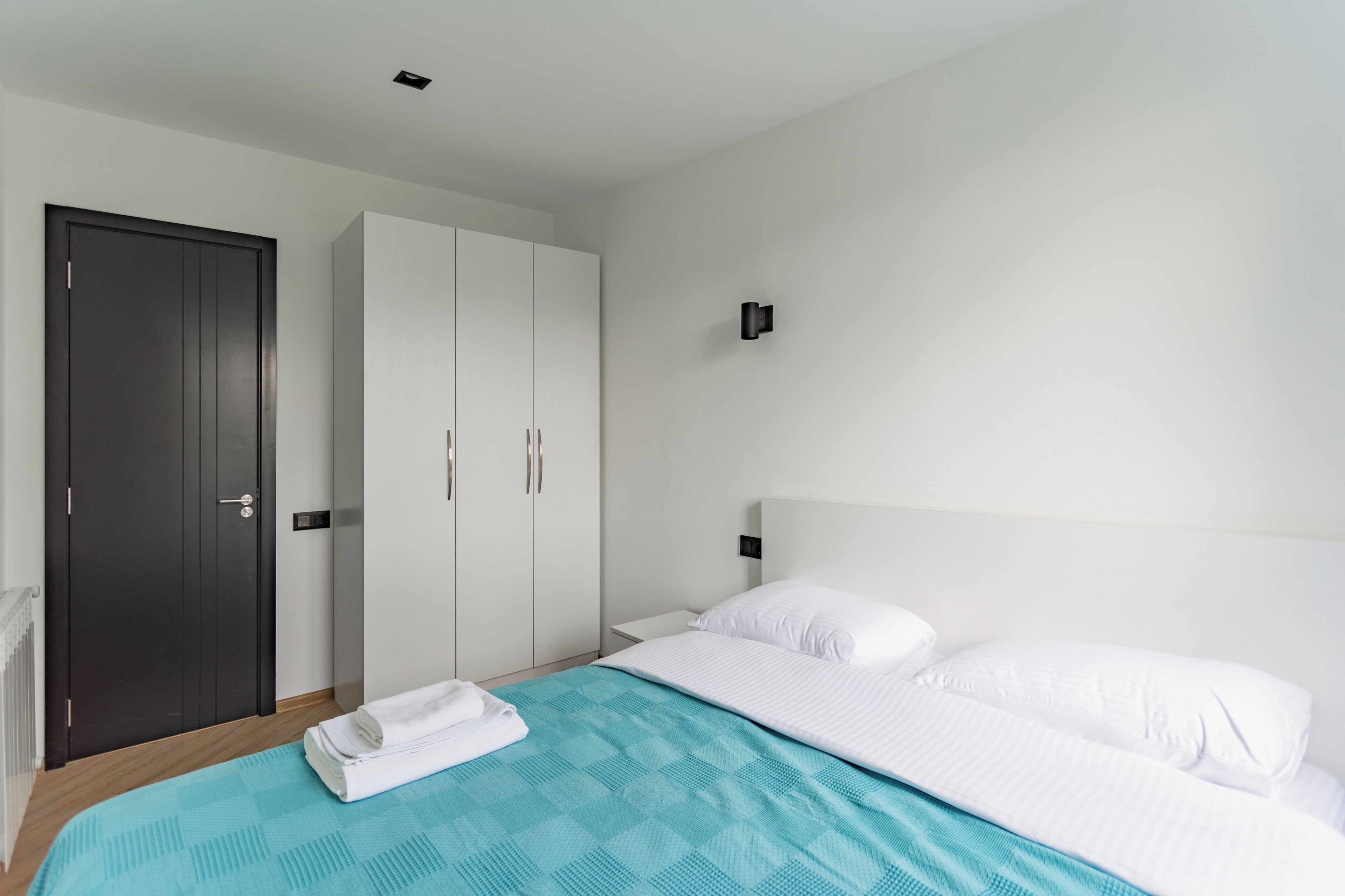 디럭스 아파트, 시내 전망 | 2 개의 침실, 암막 커튼, 무료 WiFi, 침대 시트