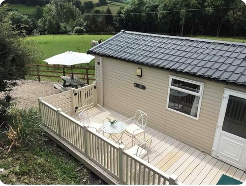 RURAL RETREAT SET IN THE SCENIC TANAT VALLEY