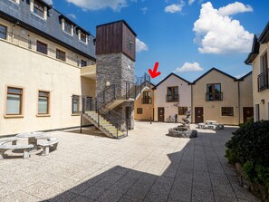 Exterior - The Courtyard Escape Homely Haven in Clifden (Clifden)