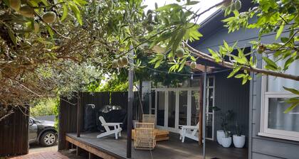 Sellicks Beach Getaway - Cosy 3 bedroom home, 1 street back from beach. Sleeps 8