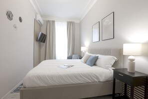 Bügeleisen/Bügelbrett, WLAN, Bettwäsche