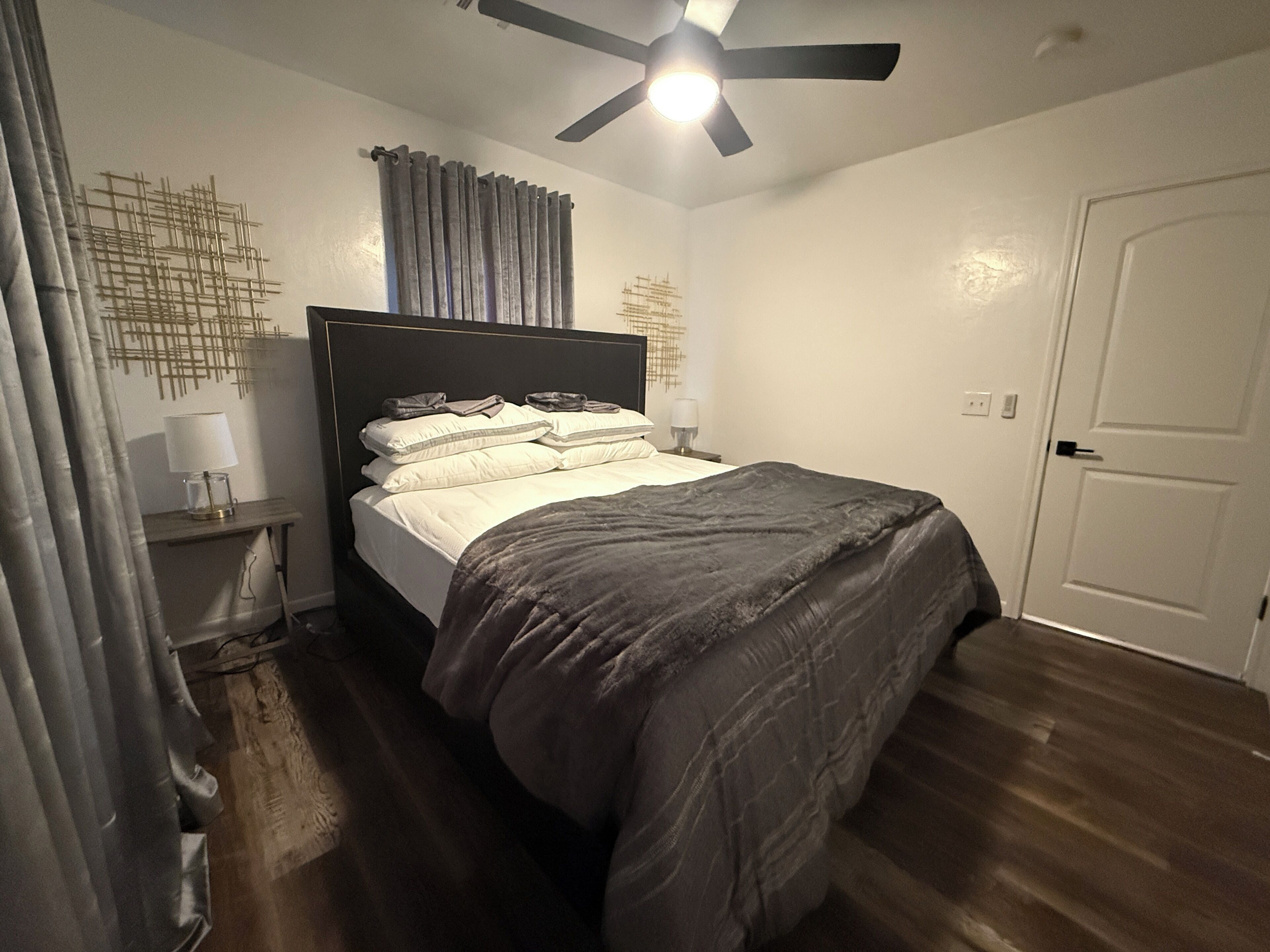 2 makuuhuonetta, silitysrauta/-lauta, Wi-Fi, vuodevaatteet