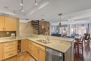 Fridge, microwave, oven, stovetop - Sunny Marina & Water Views, Near Beach! (Hilton Head Island)