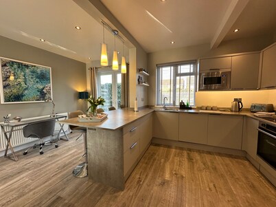Stylish, Contemporary Home in Earl Shilton