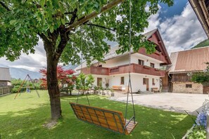 Property grounds - Family retreat in Bohinj - Stara Fužina- 85m2 (Stara Fužina)