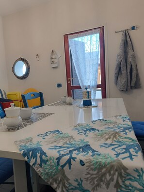 Dining - Casa nautica 600mt from sea (Ceriale)