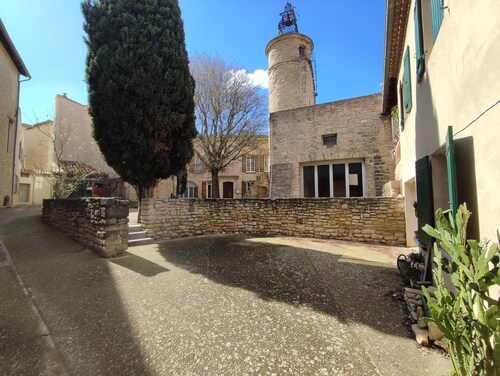 Detached 50 m2 apartment in village house.