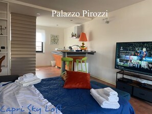 3 Schlafzimmer, Zimmersafe, Schreibtisch, Bügeleisen/Bügelbrett