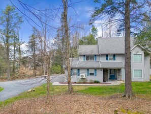 Unclassified image, 5 of 56, button - Pocono Gem | Hot Tub | Sauna | 7 mins to Skiing (Blakeslee)