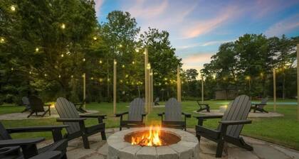 Charming Pocono Boutique | Firepits | Pickleball
