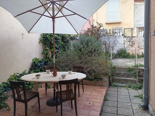 Maison familiale dans le calme du vieux quartier