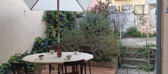 Maison familiale dans le calme du vieux quartier
