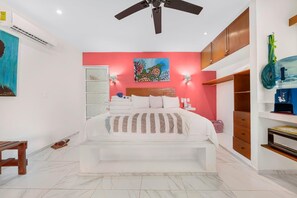 1 bedroom, free WiFi, bed sheets
