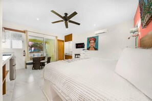 1 bedroom, free WiFi, bed sheets