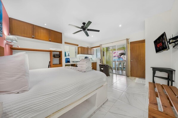 1 bedroom, free WiFi, bed sheets