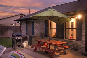 屋外ダイニングエリア