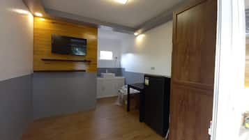 Rollaway beds, free WiFi, bed sheets