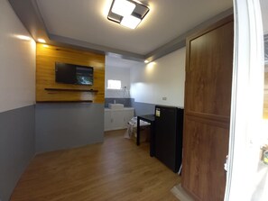 Rollaway beds, free WiFi, bed sheets