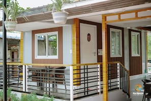 Family Room, Balcony | Terrace/patio