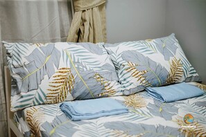 Doppelzimmer, Balkon | Individuell eingerichtet, kostenloses WLAN, Bettwäsche