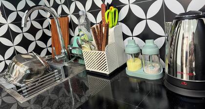 Ly Apartment & Home