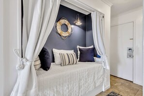 1 quarto, ferros/tábuas de passar roupa, Wi-Fi, roupa de cama