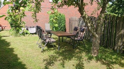 "Jannas Huus" in Campen: Ferienhaus mit 78m² und Platz für bis zu 6 Personen