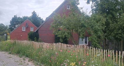 "Jannas Huus" in Campen: Ferienhaus mit 78m² und Platz für bis zu 6 Personen