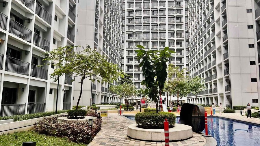 MOA Aseana Central Prime Accommodations