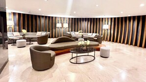 Departamento, vista a la ciudad | Área de sala de estar