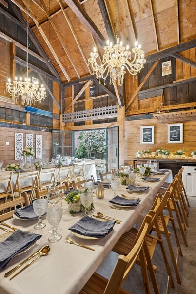 Charming Historic Estate | Perfect for Wedding Headquarters, Groups & Events