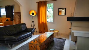 Hus | Oppholdsområde | Flatskjerm-TV