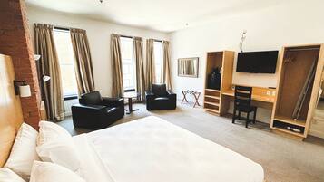 Deluxe Double Room, City View | Iron/ironing board, free WiFi, bed sheets