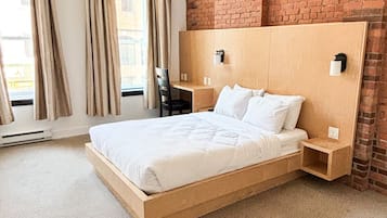 Phòng đôi phong cách cổ điển, quang cảnh thành phố | Bàn ủi/dụng cụ ủi quần áo, truy cập Internet không dây miễn phí