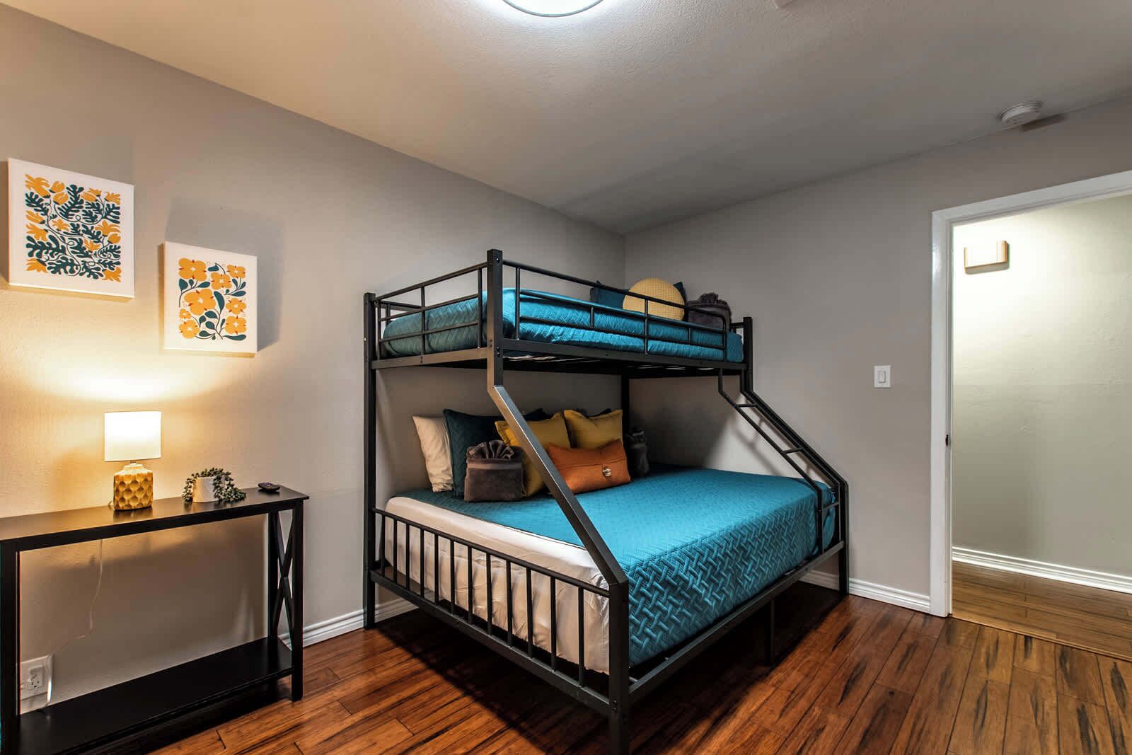 6 bedrooms, iron/ironing board, travel cot, WiFi