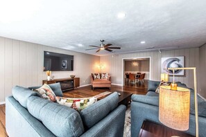 TV, fireplace, offices