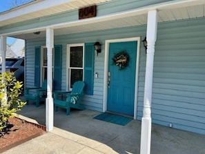 Exterior detail - BEAUTIFUL FAMILY RENTAL IN THE HEART OF N. MYRTLE BEACH! (N. Myrtle Beach)