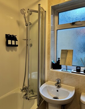 アパートメント | バスルーム | シャワー、タオル