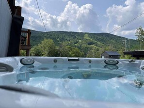 Baignoire à remous extérieure