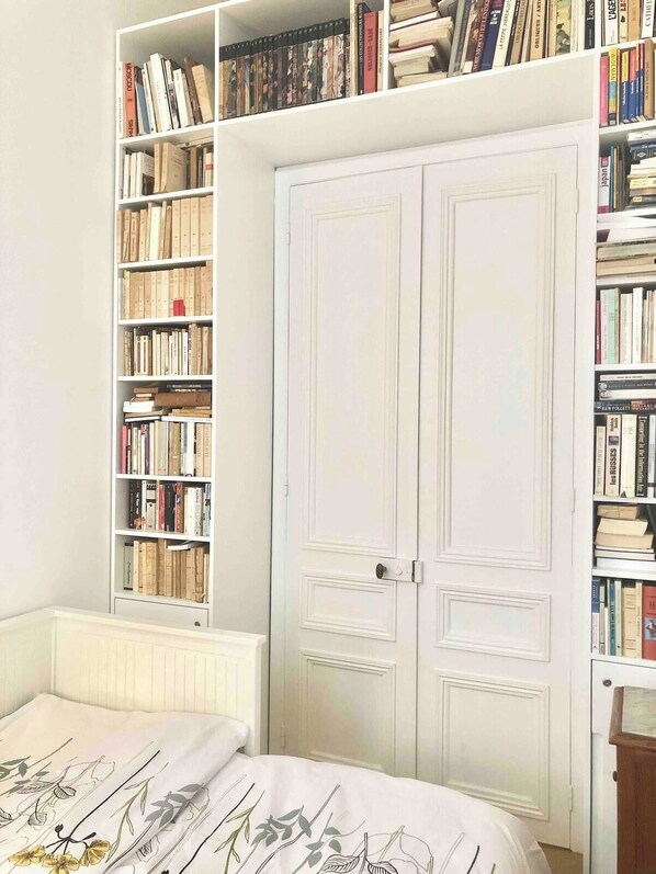 2 Schlafzimmer, Schreibtisch, Bügeleisen/Bügelbrett, kostenloses WLAN