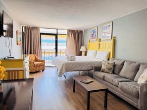 Bügeleisen/Bügelbrett, WLAN, Bettwäsche